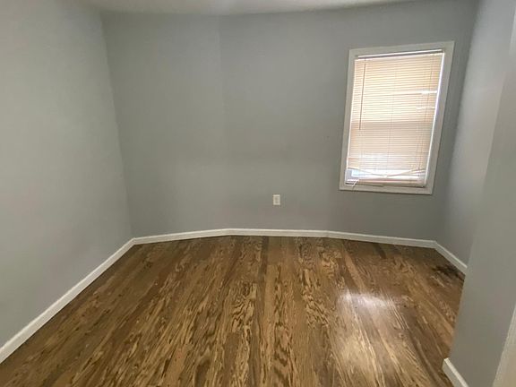 4th image of 164 12th Ave #2