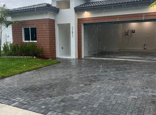 11611 SW 242nd St, Homestead, FL 33032