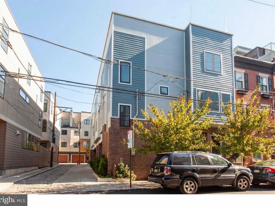 1st image of 829 N Lawrence St Unit B