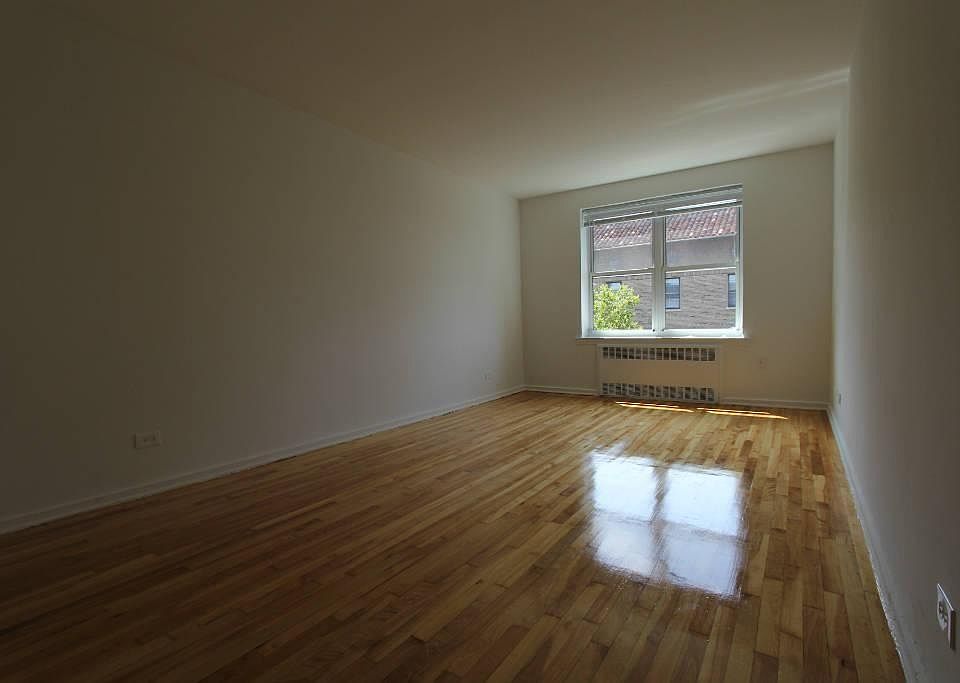 1st image of 3315 81st St APT 1G
