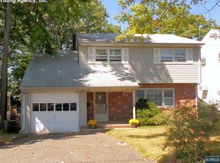 101 7th St, Wood Ridge, NJ 07075