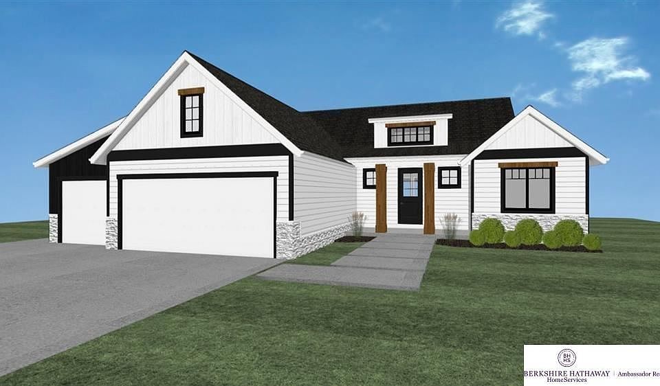 1st image of 4511 S 220th St