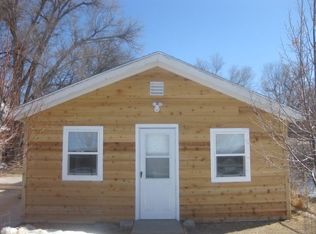 423 S 3rd St, Douglas, WY 82633