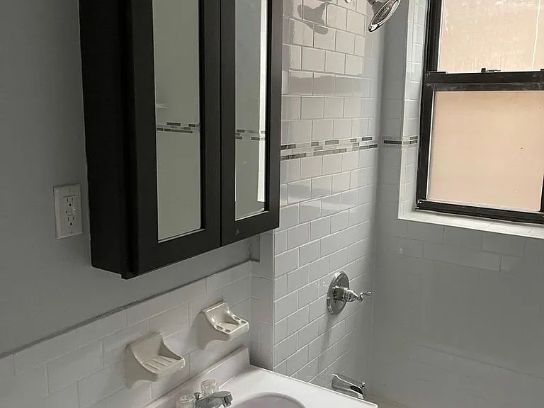 462-Abbington Apartments, LLC — Photo 18