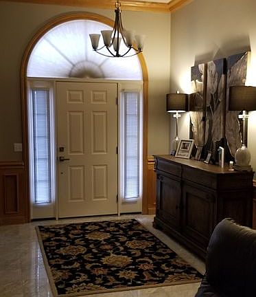 3rd image of 2928 S Club Oak Dr