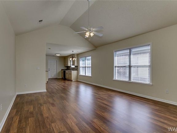 5th image of 16420 Waterbury Ln