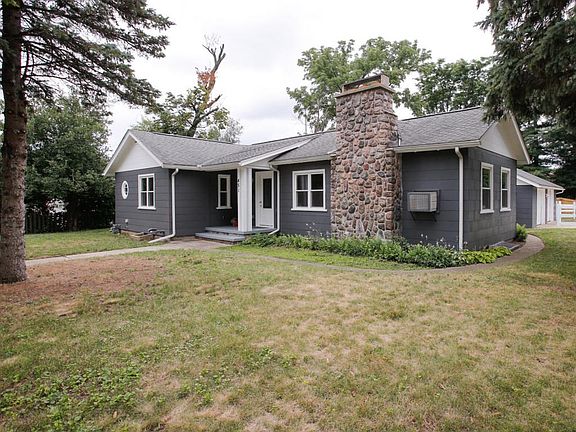 451 iroquois ave-102