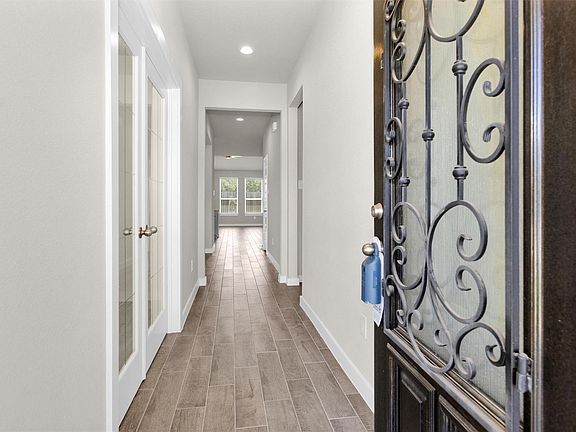 4th image of 2210 Reed Cave Ln