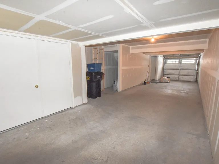 2210 Knotty Pine Trl — Photo 23
