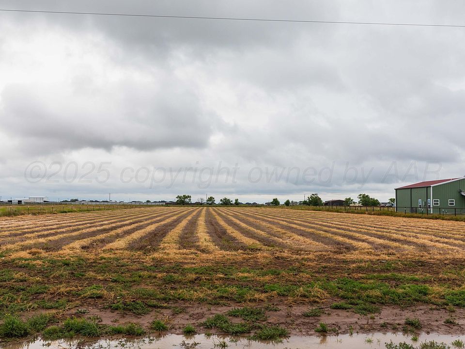 2nd image of 12852 W Rockwell Rd