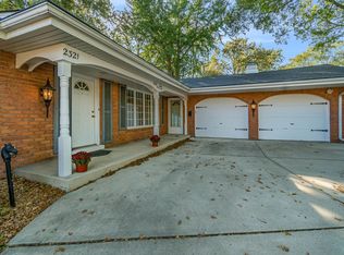 2321 185th Ct, Lansing, IL 60438