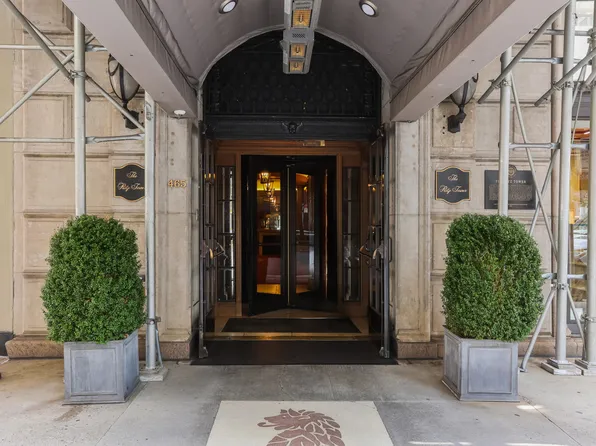 465 Park Avenue image 10 of 10
