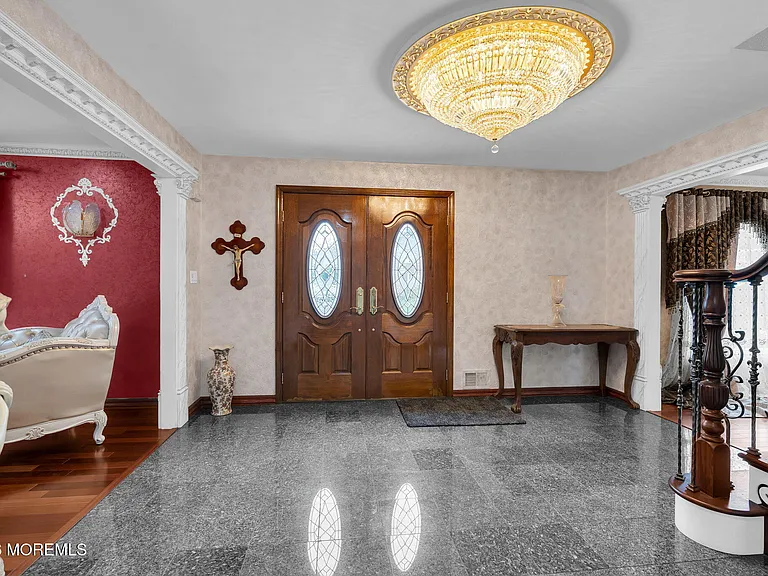 30 Scott Dr — Photo 4