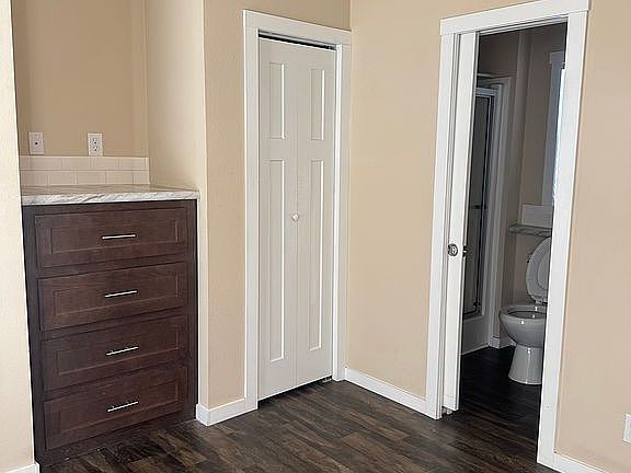 5th image of 2118 N Florida Ave #23