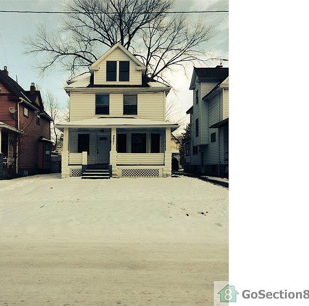1st image of 2051 W 87th St