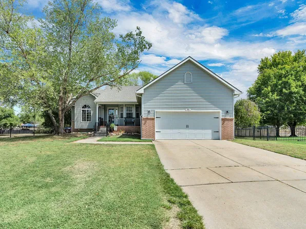1918 N Covington Ct, Wichita, KS 67212