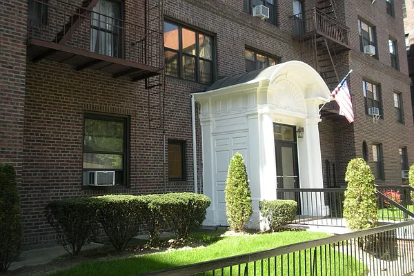 Rented by Terrace Sotheby's International Realty | media 28