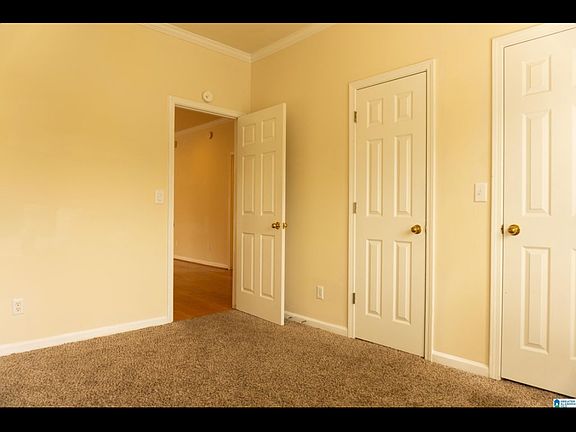 5th image of 102 Canyon Trl