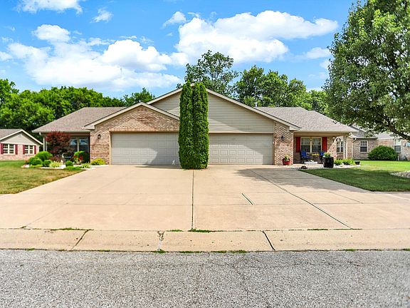2nd image of 3908 Oak Harbor Ln