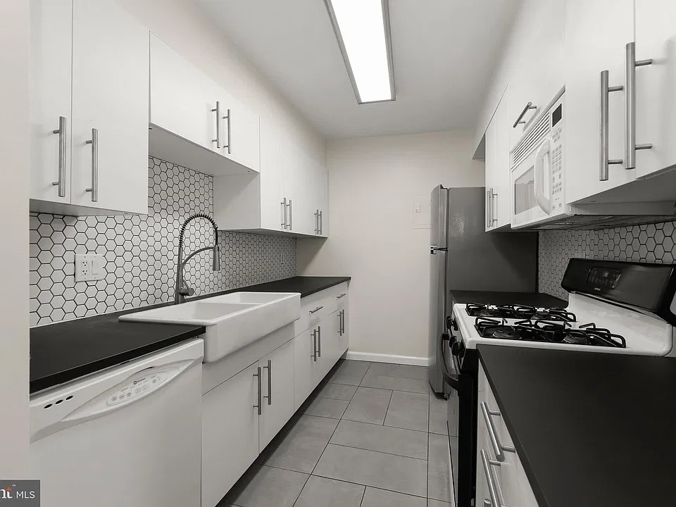 21 Silverwood Cir #4