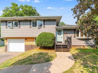 609 27th St, Cloquet, MN 55720