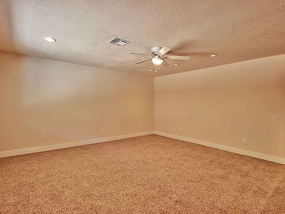 5th image of 1833 Morse Ave