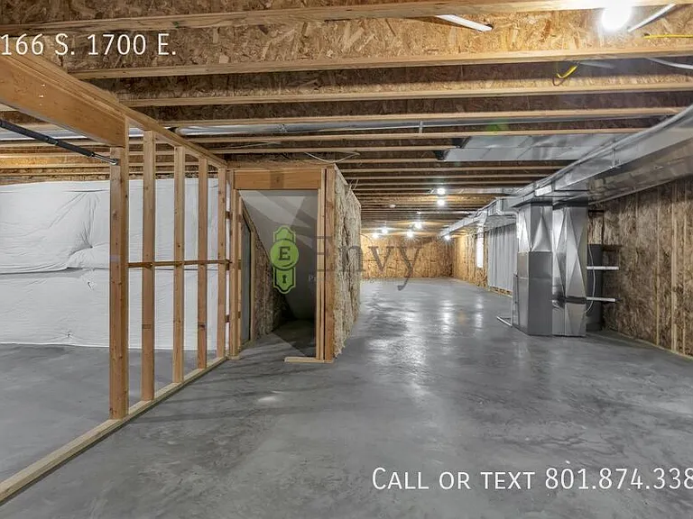 7166 S 1700 E — Photo 15