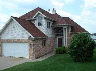 136 Riviera Dr, Brooklyn, MI 49230