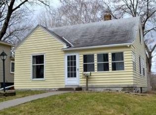 1641 Fernwood St, Saint Paul, MN 55108