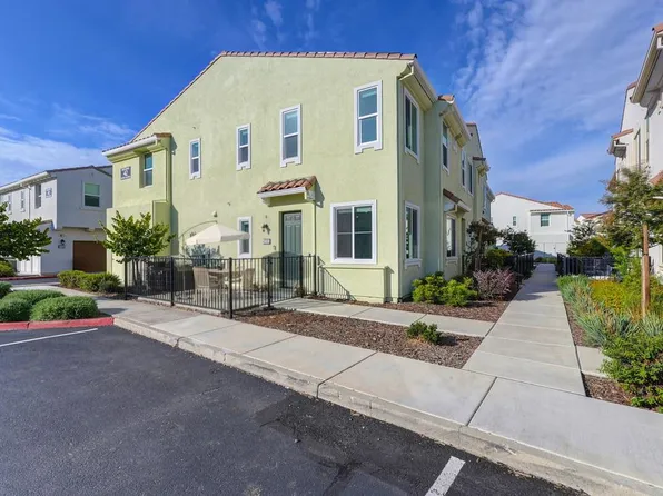 5301 E Commerce Way Unit 42101, Sacramento, CA 95835