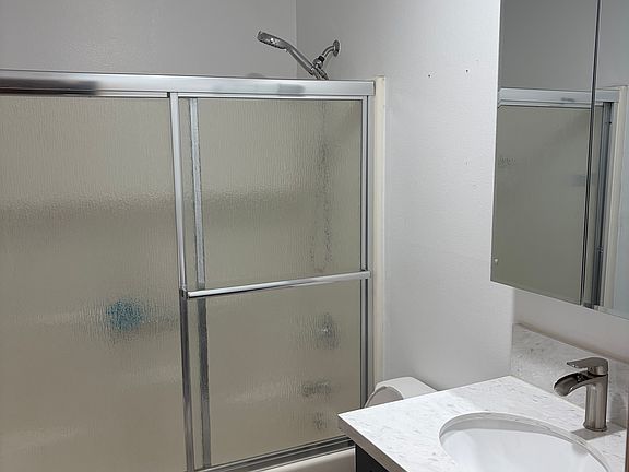 4th image of 1530 Coronado Ave