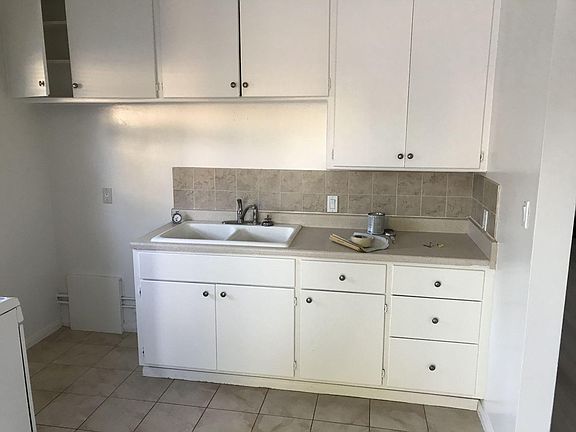 5th image of 9104 Mission Dr
