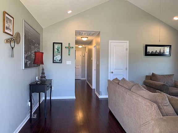 2nd image of 1560 San Bernardino Way