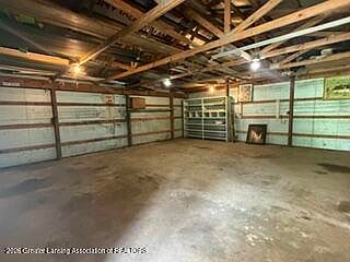 5th image of 3941 Silver St