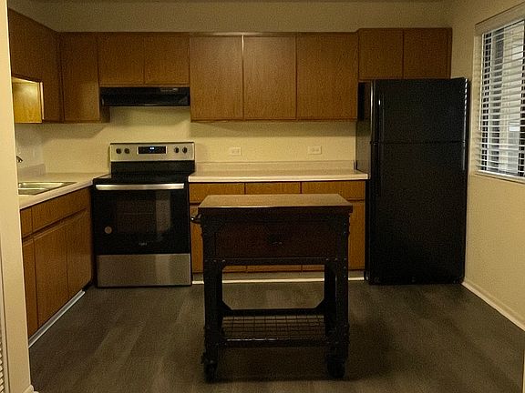 2nd image of 503 Smith Dr #4