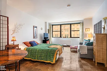 225 East 36th Street, #5C