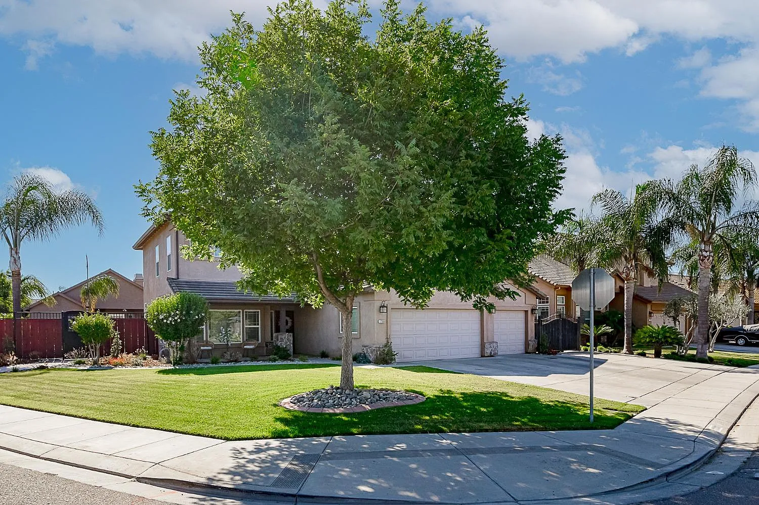 1700 San Gabriel Dr photo 1