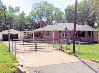 1411 Dotsonville Rd, Clarksville, TN
