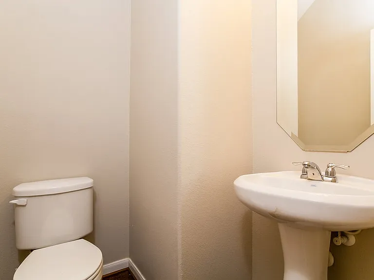 23630 Maple View Dr — Photo 14