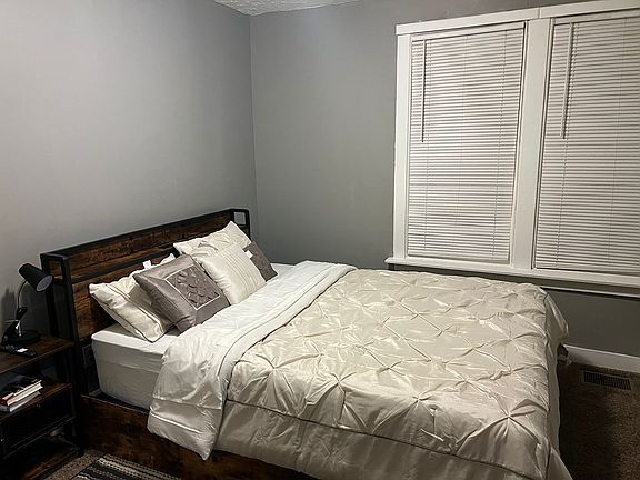 4th image of 126 Winkler St #1