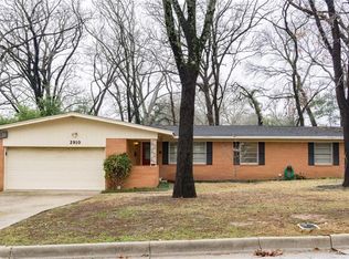 2910 Meadowlark Ln, Tyler, TX 75701