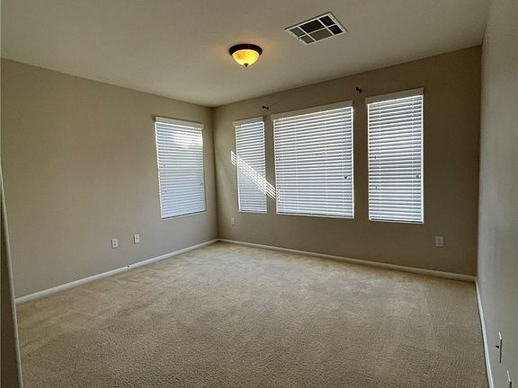 2nd image of 5694 Woods Crossing St