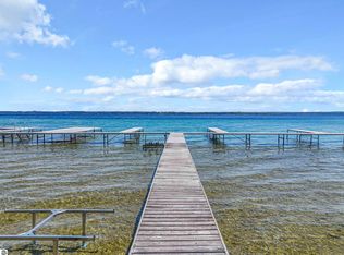 10159 Council Oak Dr, Traverse City, MI 49686