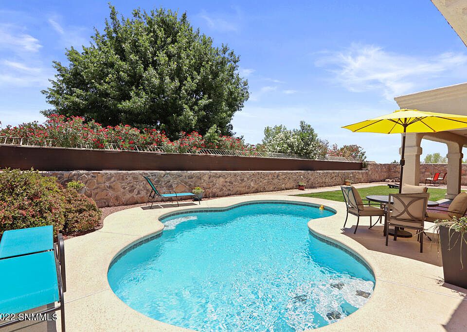 1st image of 4262 Wildcat Canyon Dr