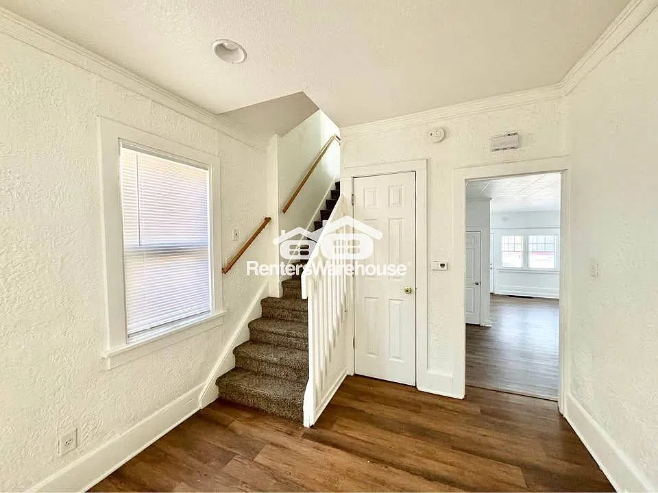 4 Bedroom House — Photo 2