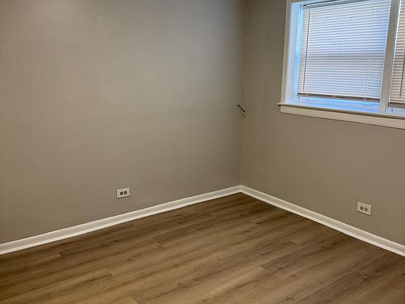 2nd image of 846 S 21st Ave #G