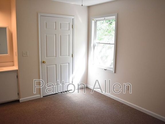 3rd image of 121 Citadel Dr APT 113