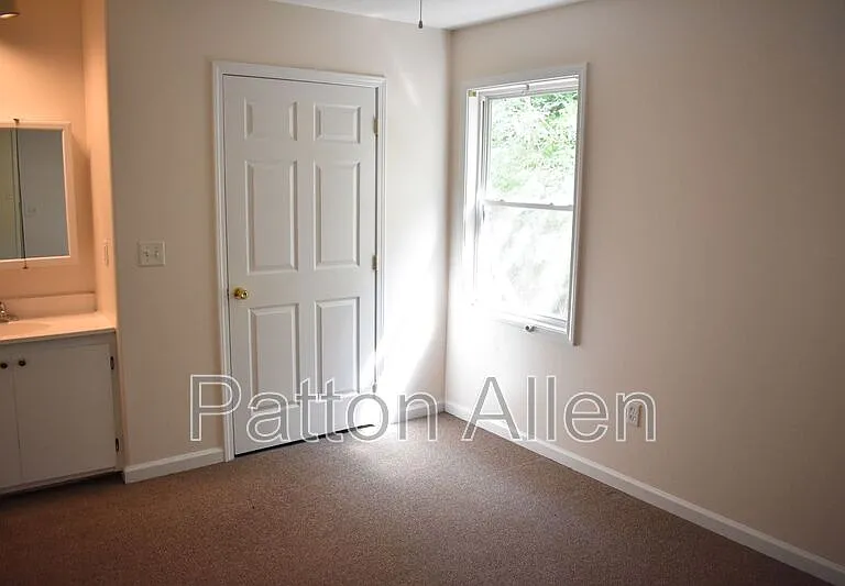 109 Citadel Dr #212 — Photo 3