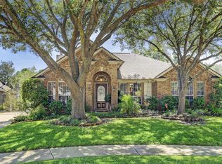 6938 Woodside Dr, Sugar Land, TX 77479