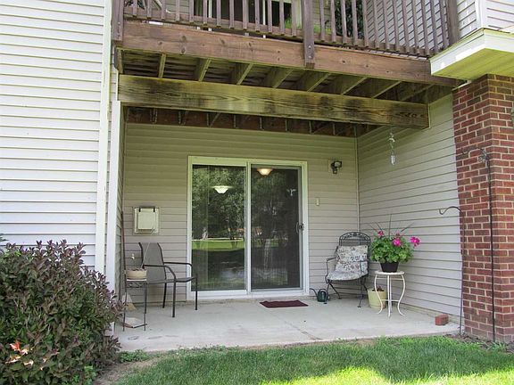 2nd image of 1000 Duchess Dr Unit 4